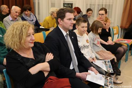 Kamničan Samo Trtnik predstavil svoj prvenec z naslovom Nepovezani (2)